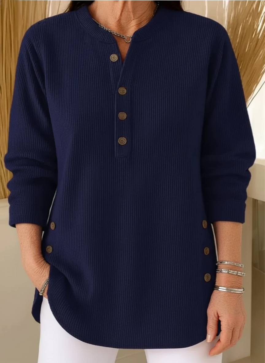 Brenda | Elegant Button-Detail Winter Sweater