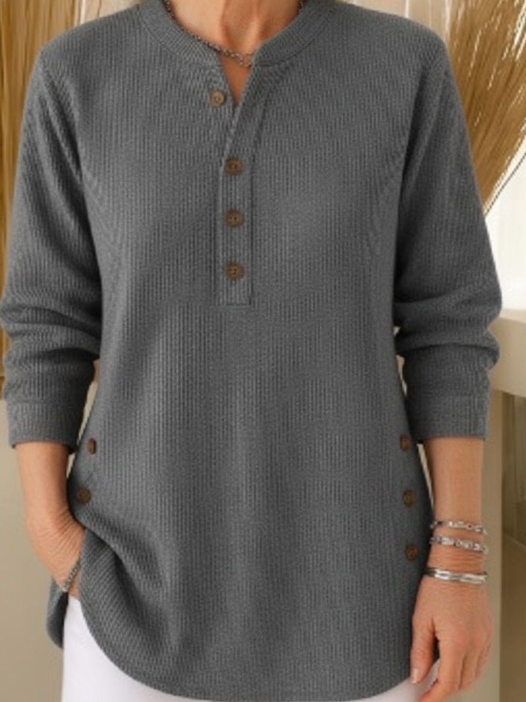 Brenda | Elegant Button-Detail Winter Sweater