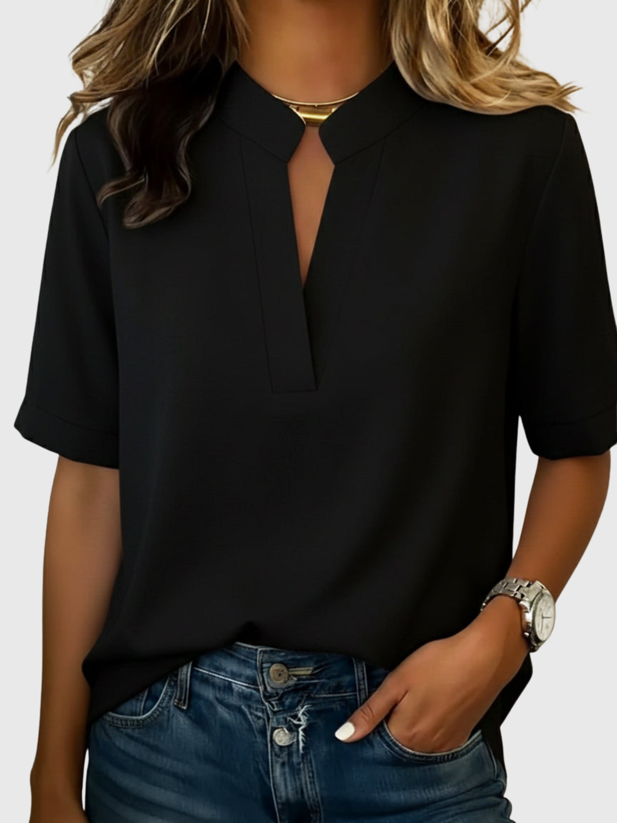 Loise | Elegant Blouse with Refined Collar – Black