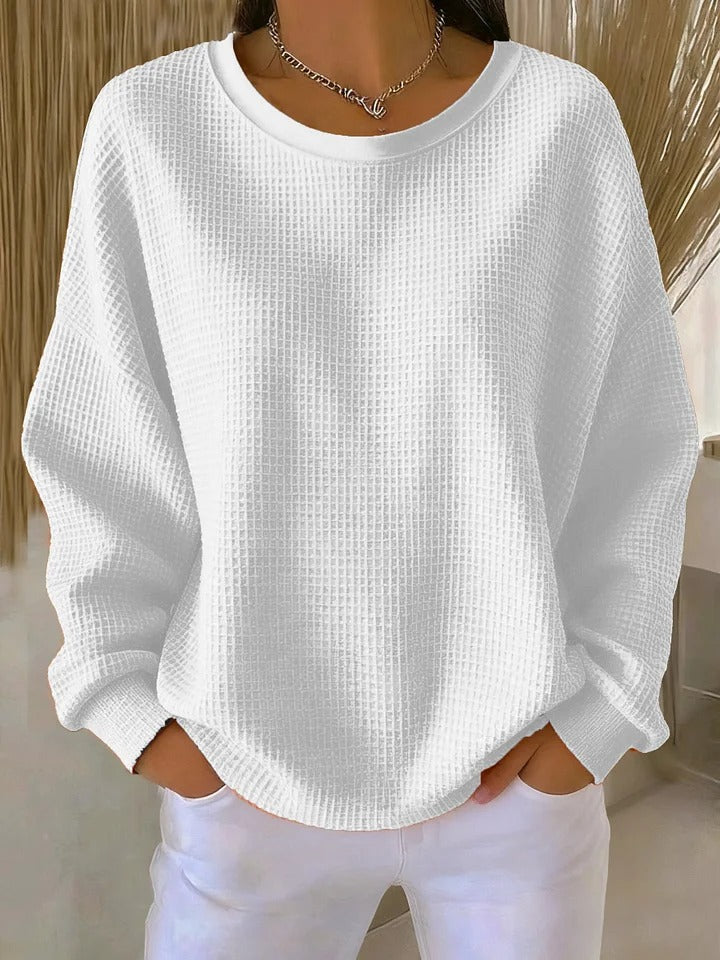 Nyla | Classic Sweater – White