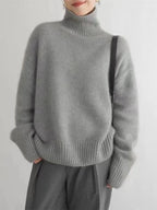 Amaya | Luxe Cashmere Turtleneck Sweater