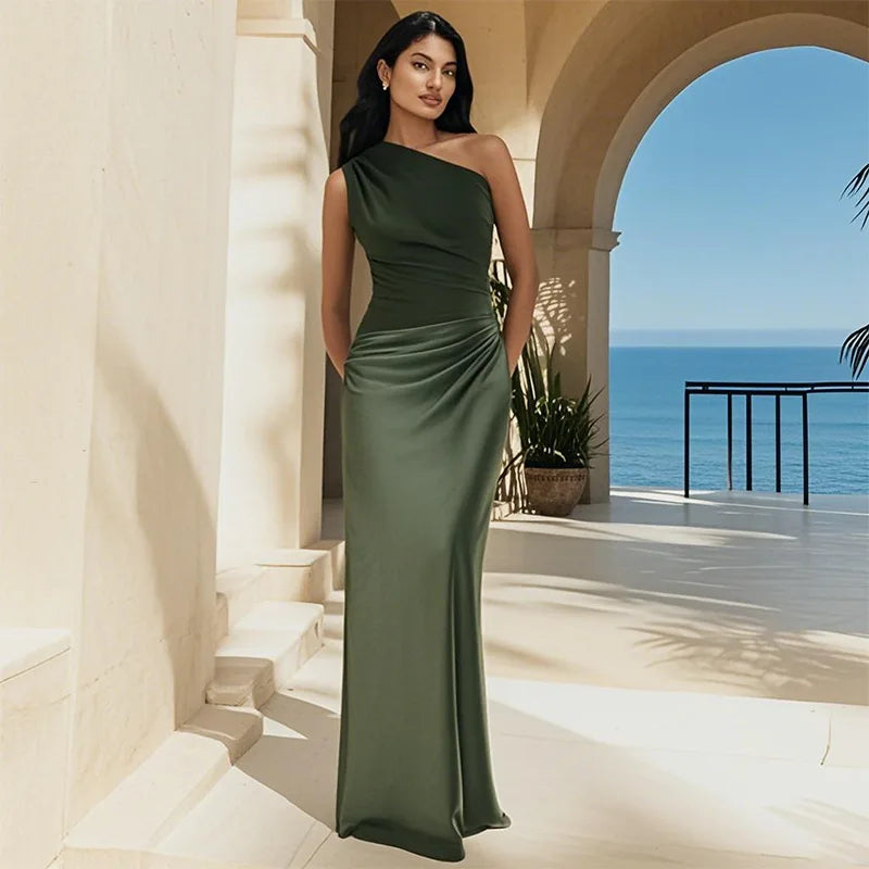 Ashley | Maxi Dress with a Guilt in Satin – Green
