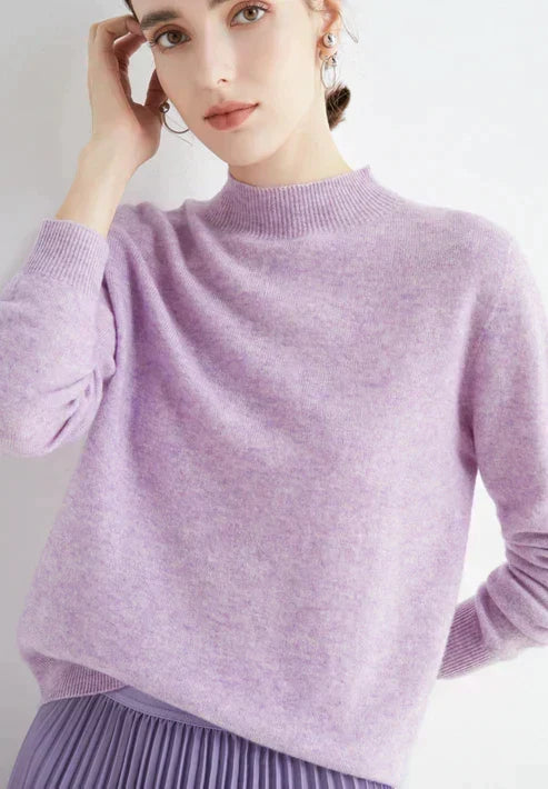 Aurelia | Soft-Touch High-Neck Classic Style Sweater – Light purple